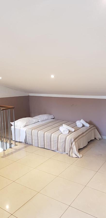Montesanto Top Terrace II Apartment เนเปิลส์ ภายนอก รูปภาพ